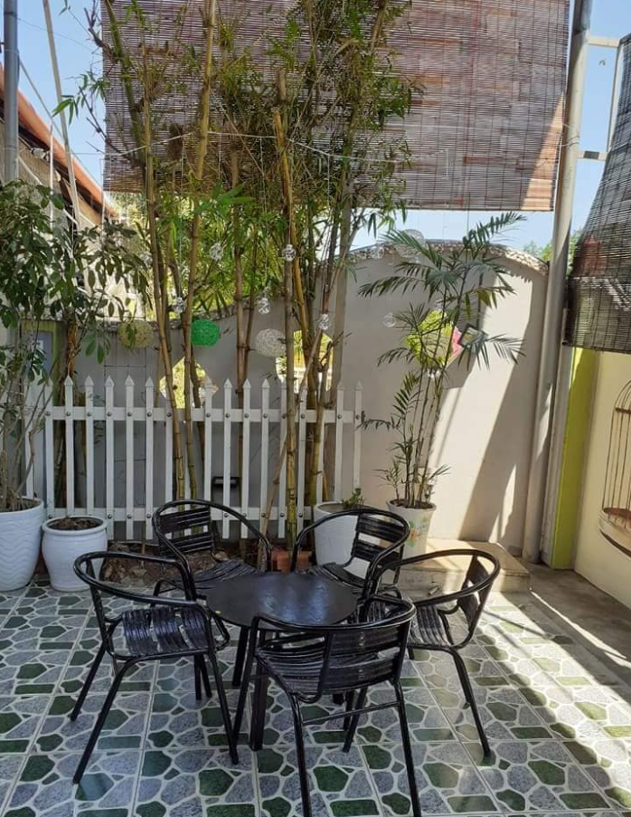 Coffee and Milk Tea 1983