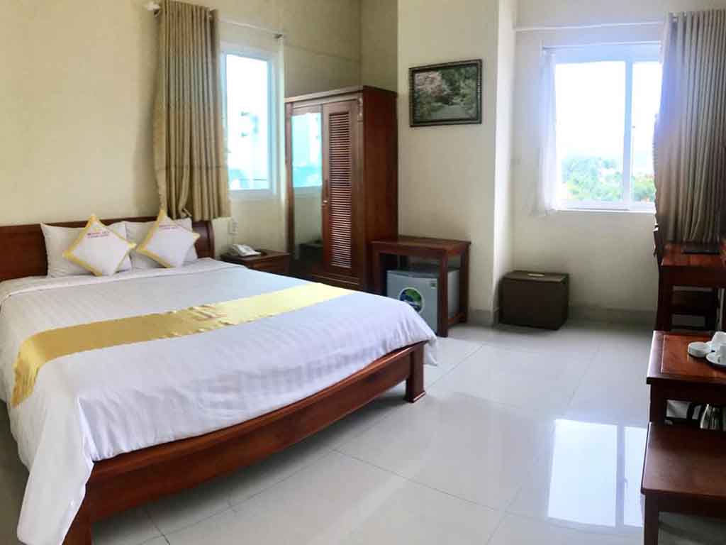 Hoàng Yến Canary Hotel