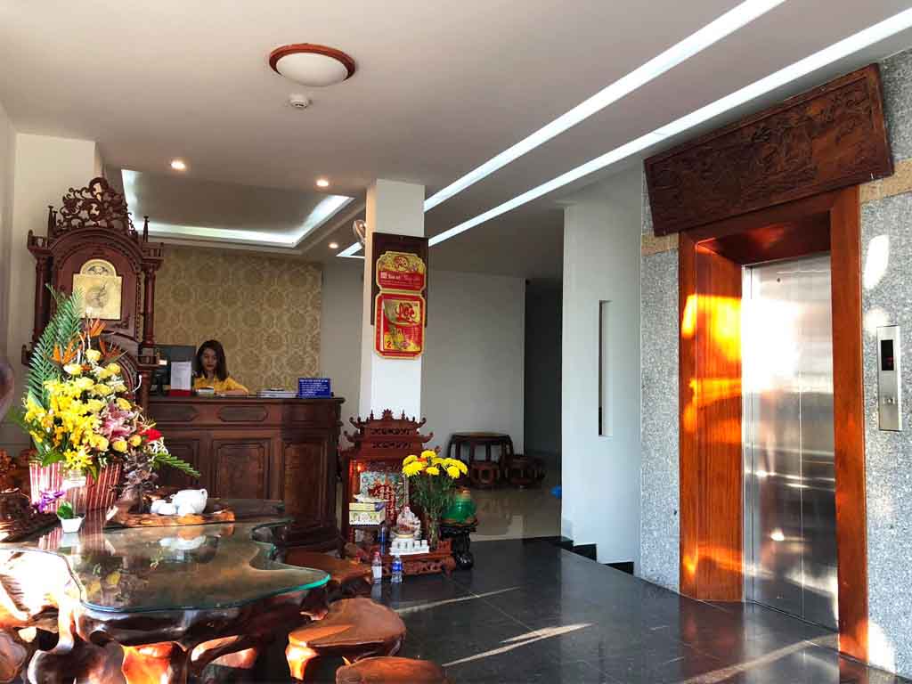 Khách sạn Hồng Diệp