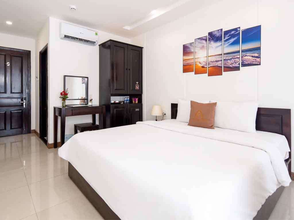 Phương Đông Hotel & Apartment