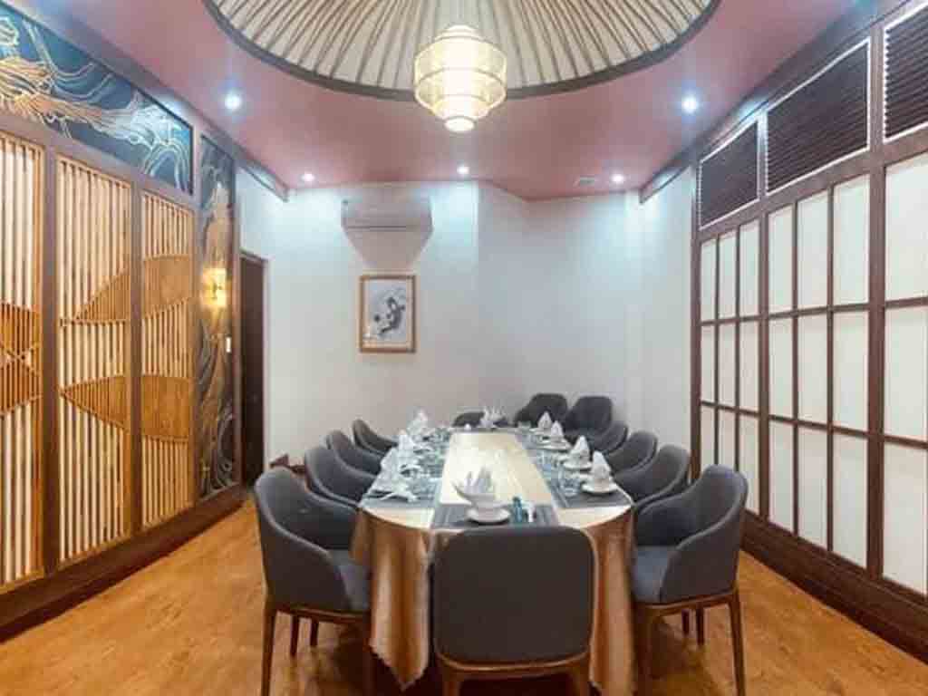 Tân Nam Hải Restaurant