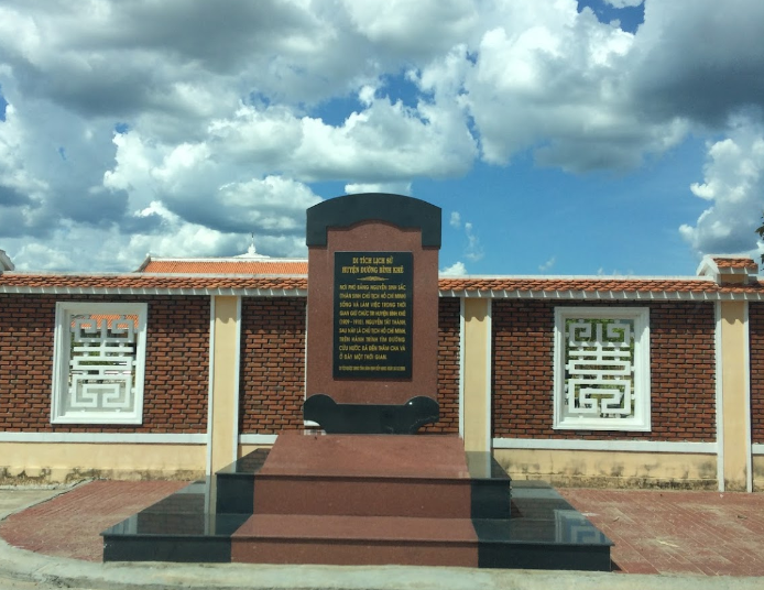 Khu tưởng niệm Nguyễn Sinh Sắc